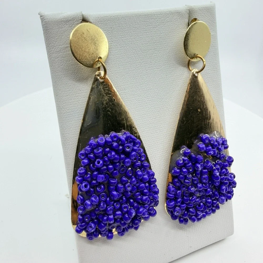 Vintage Y2K Gold Tone Purple Seed Bead Textured Teardrop Dangle Post Earrings
